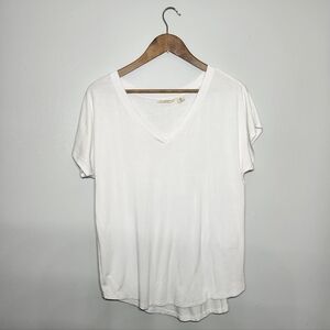 Christian Siriano NY White V-Neck Tee Top